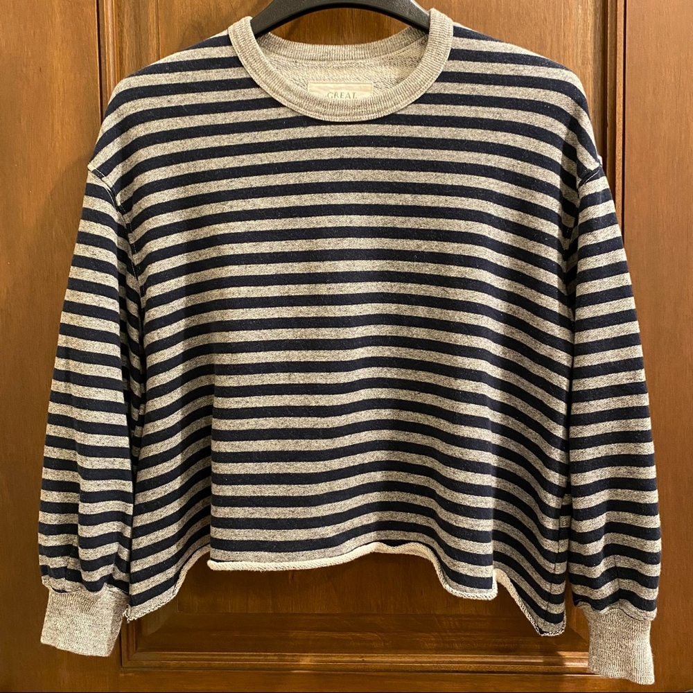 The GREAT. cropped sweatshirt. Rolled hem. Puff sleeves at cuff.